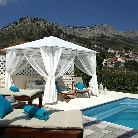 Matenda House * Mravince