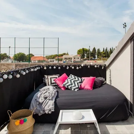 Matenda House * Mravince